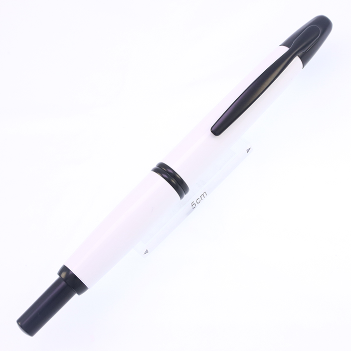 中古)PILOT パイロット 万年筆 キャップレス ブラック&ホワイト 細字