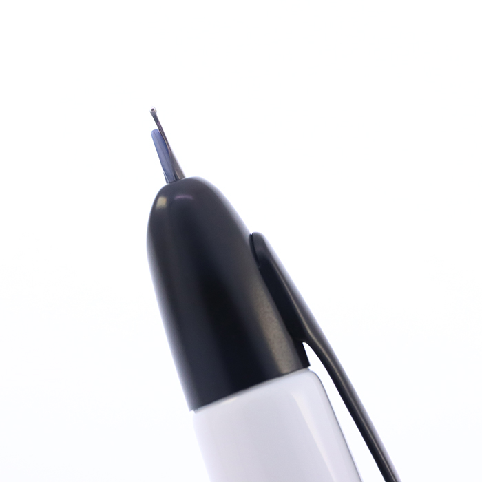 中古)PILOT パイロット 万年筆 キャップレス ブラック&ホワイト 細字