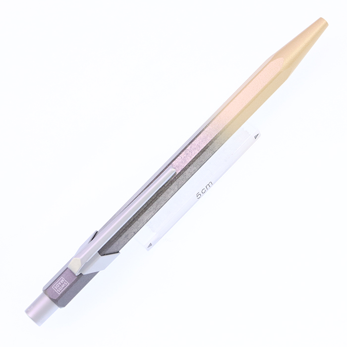 新品)CARAN d'ACHE カランダッシュ ボールペン コスミックブルー