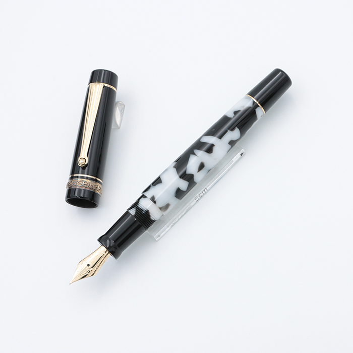 デルタ　万年筆　エテルニタ　スリム　F 50本限定 デルタ 万年筆 エテルニタ スリム F 50本限定 デルタ 万年筆