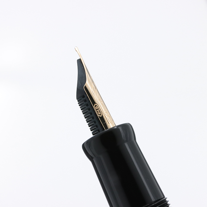 中古)DELTA デルタ 万年筆 ビアンカ・エ・ネッラ EF（商品ID