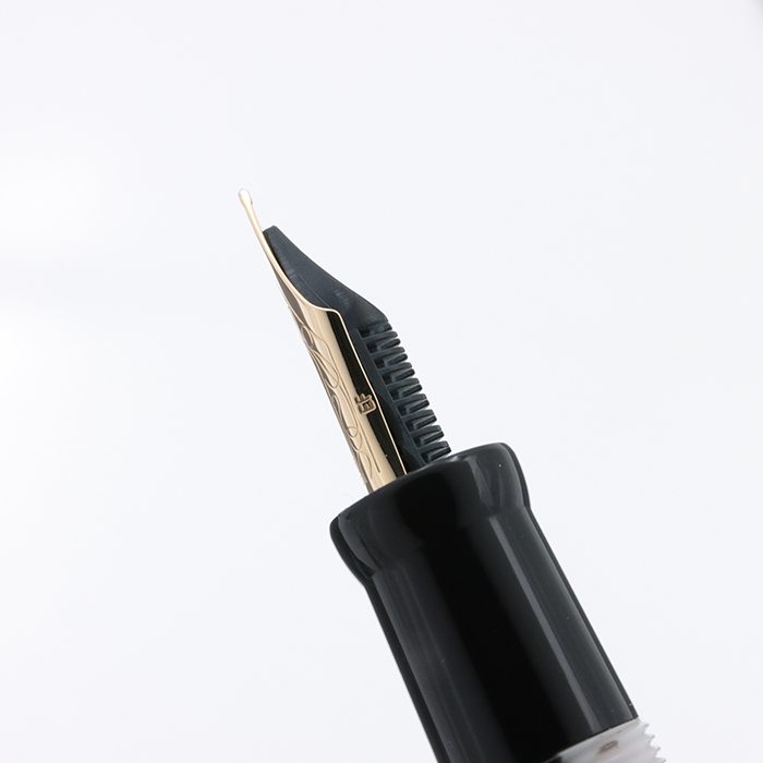 中古)DELTA デルタ 万年筆 ビアンカ・エ・ネッラ EF（商品ID