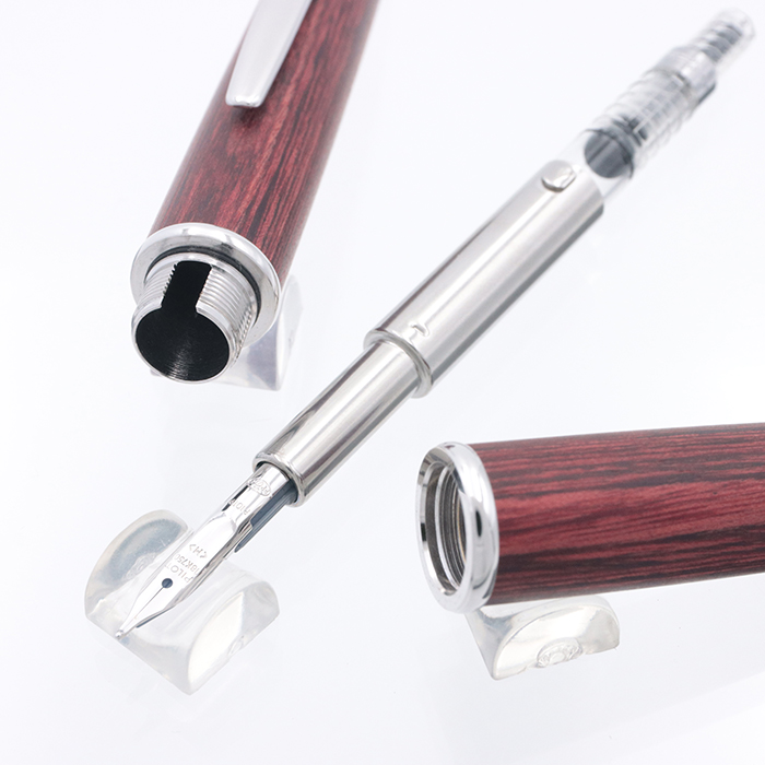 PILOT 万年筆 キャップレス ディープレッド パイロット PILOT パイロット 万年筆 キャップレス シルバー ディープレッド