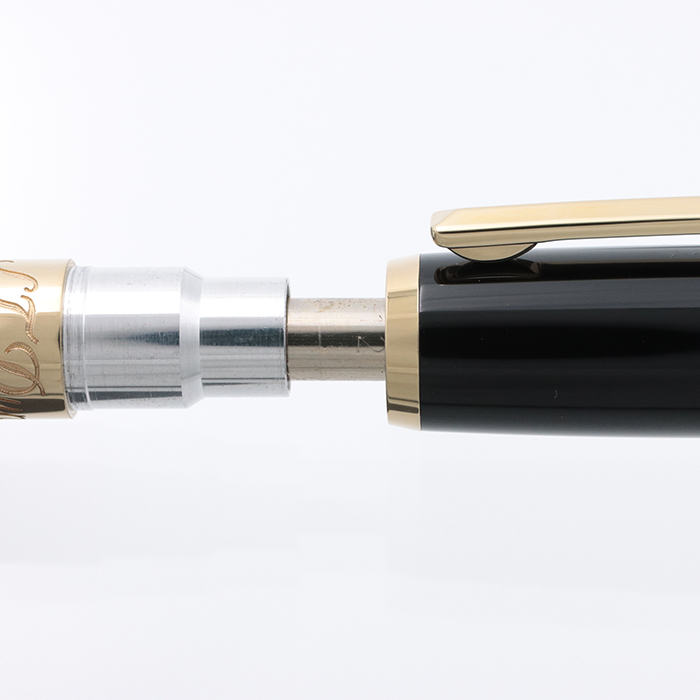 ☆希少925刻印☆デュポン万年筆 ゴールドラインモデル 高級筆記具 詳細