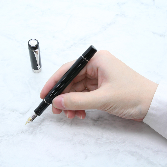 新品)PARKER パーカー 万年筆 デュオフォールド クラシック ブラックCT