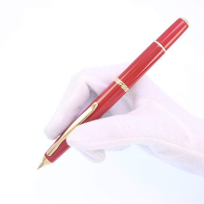 万年筆 PILOT パイロット 細字 14K 未使用 日本製 赤系