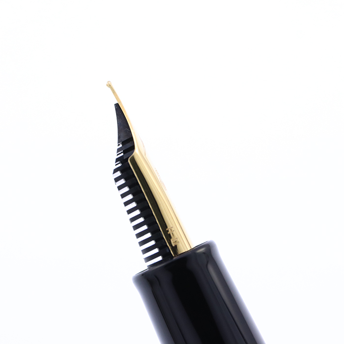 セーラー 万年筆 プロフェッショナルギア 内閣総理大臣 螺鈿蒔絵 桜流れ HM 詳細ページ | 万年筆 ボールペンなど高級筆記具の販売・買取