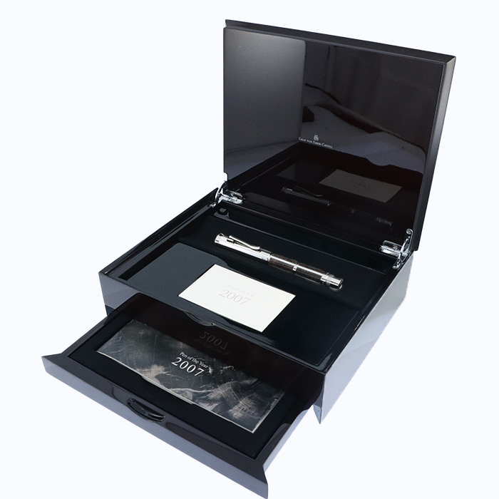 激レア 超美品 Faber-Castell 553D 黒 万年筆 デットストック 激レア 超美品 Faber-Castell 553D 黒 万年筆 デットストック