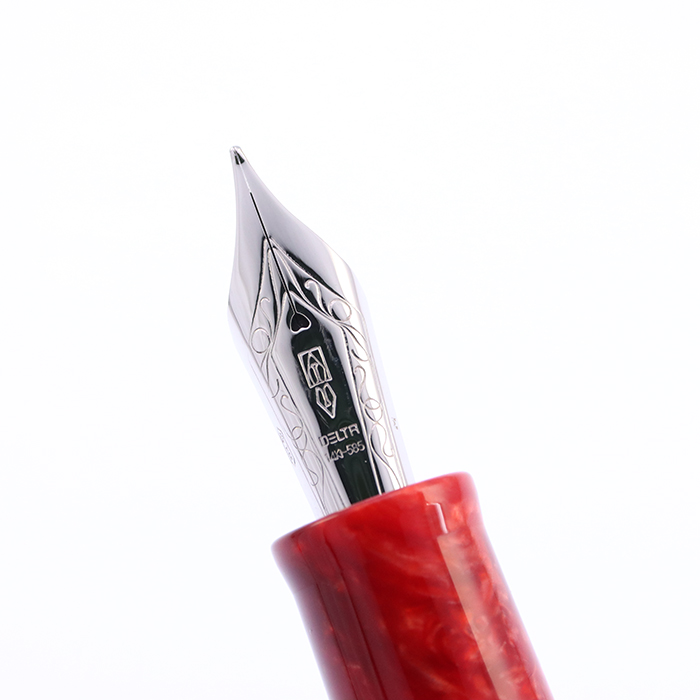 新品 未使用　希少　デルタ万年筆 ヒポクラティカ 万年筆　ニブM デルタ DV オリジナルミディアムサイズ 万年筆 (14Kニブ