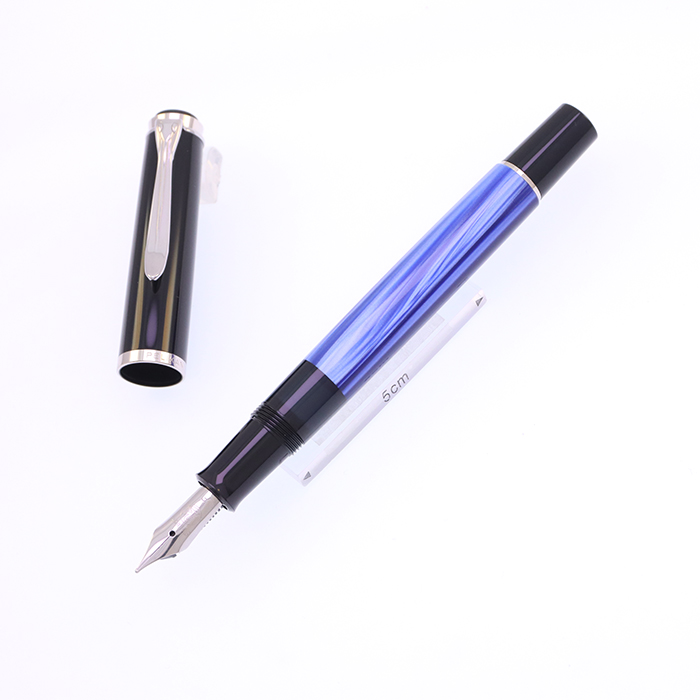 Pelikan ペリカン 万年筆 F字 M205 マーブルブルー　箱付き 中古)Pelikan ペリカン 万年筆 クラシック M205 マーブルブルー F