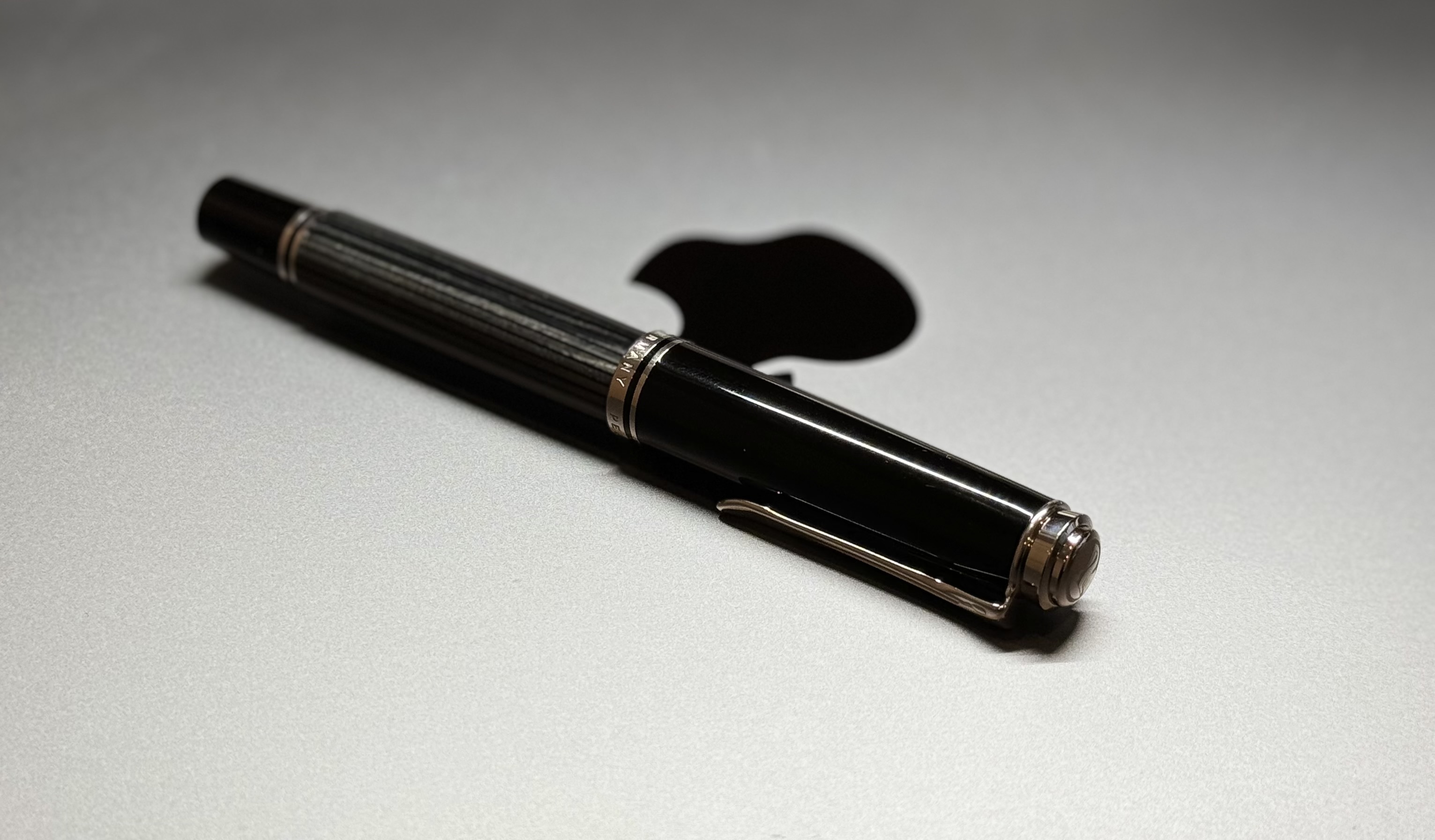 Pelikan スーベラン　M605 万年筆　ブラック　ペン先　EF　中古美品 Pelikan（筆記具） 万年筆） ペリカン スーベレーン M605 黒
